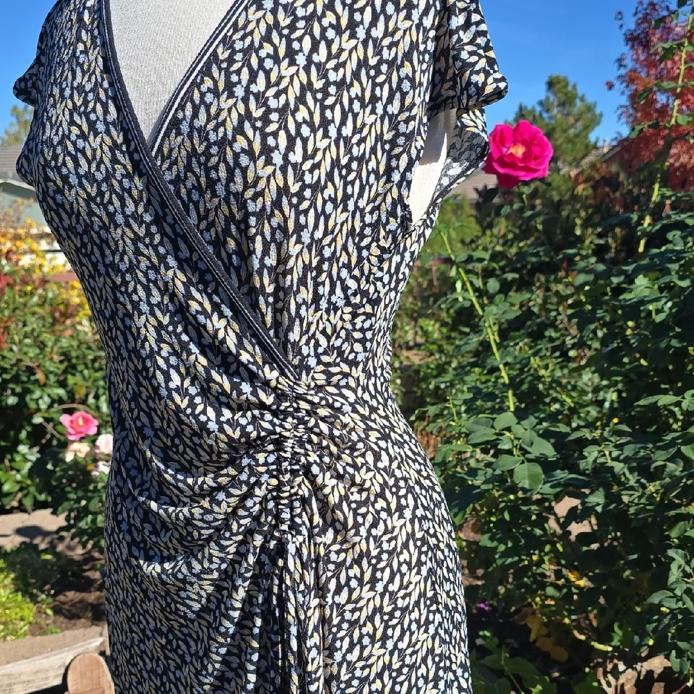 Max Studio Leaf Patterned Midi Dress - Picture 4 of 7
